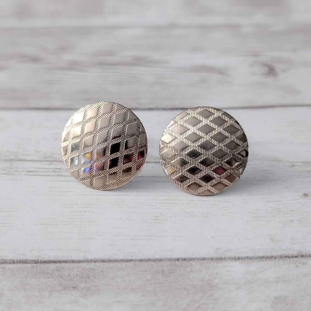 Vintage Screw On Earrings Gold Tone Circle with Mesh Pattern Design